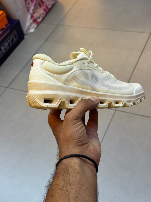 On Cloud X Loewe White