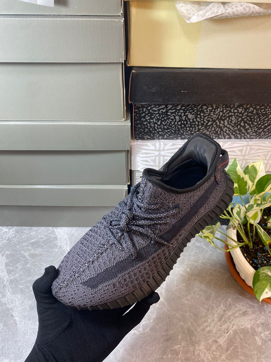 adidas YEEZY Boost 350 V2 "Onyx"
