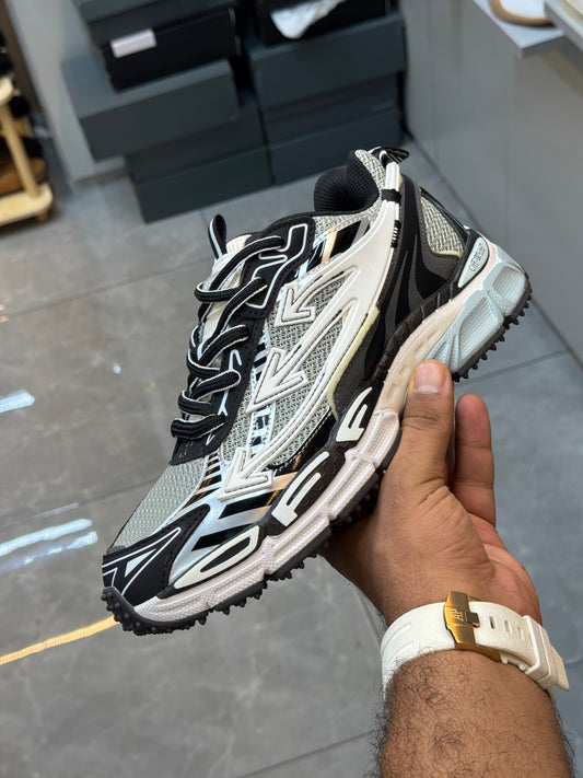 OFF WHITE Be Right Back