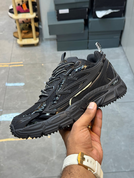 OFF WHITE Be Right Back