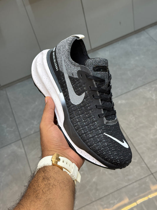 Nike ZoomX Invincible Run 3 "Dark Gray