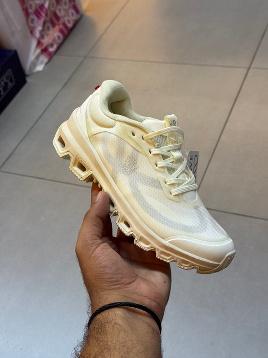 On Cloud X Loewe White