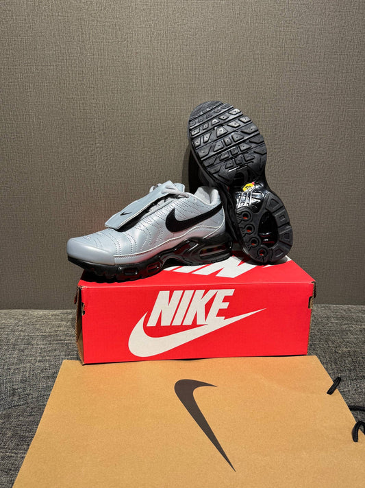 Nike Air Max Plus TNPO SILVER