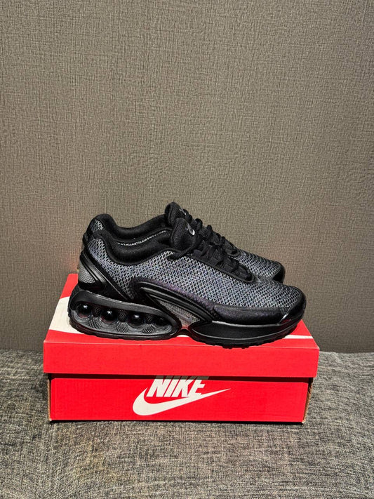 Nike Air Max Dn Black/Metallic Dark