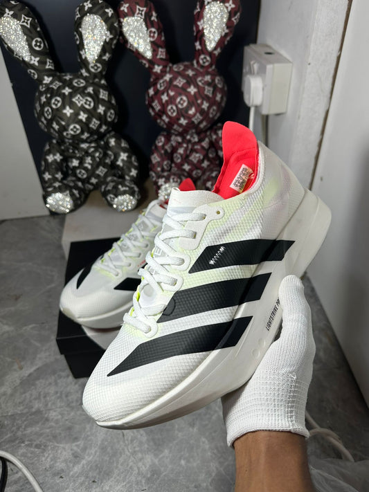 Adidas ADIZERO ADIOS PRO 4 ‘Cloud White / Core Black / Silver Metallic’