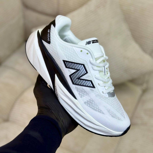 NEW BALANCE FuelCell Rebel v5
