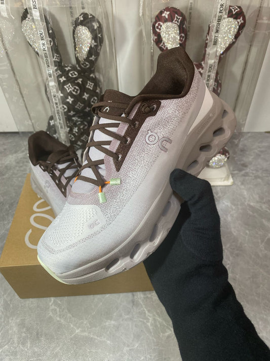 ON Cloud tilt ‘Quartz/pearl’