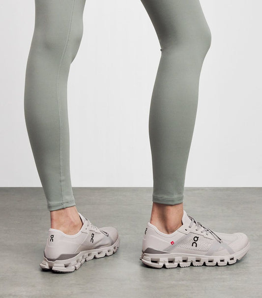 ON Cloud X 4 AD ‘Wolf