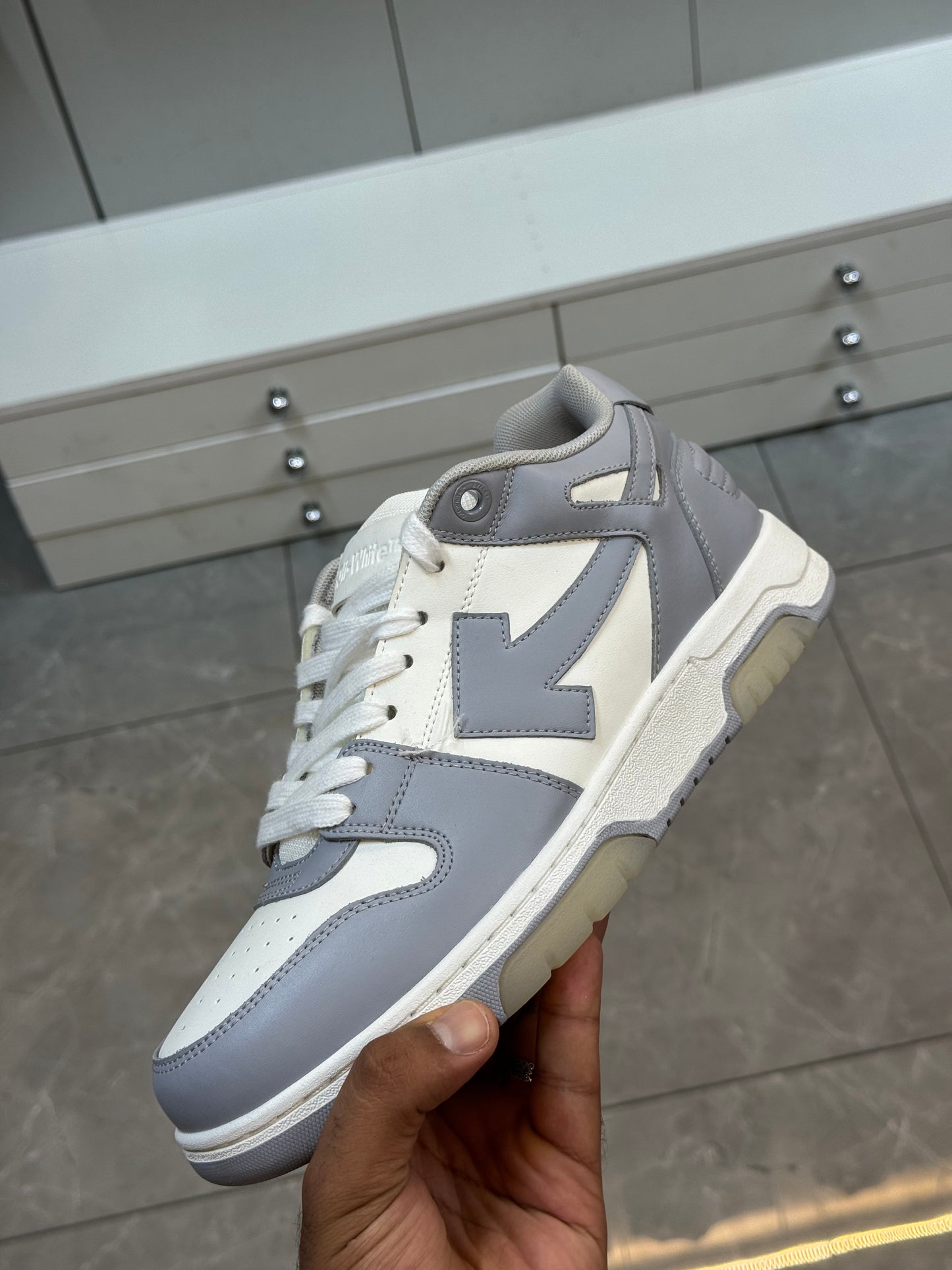 OFF WHITE Out Of Office