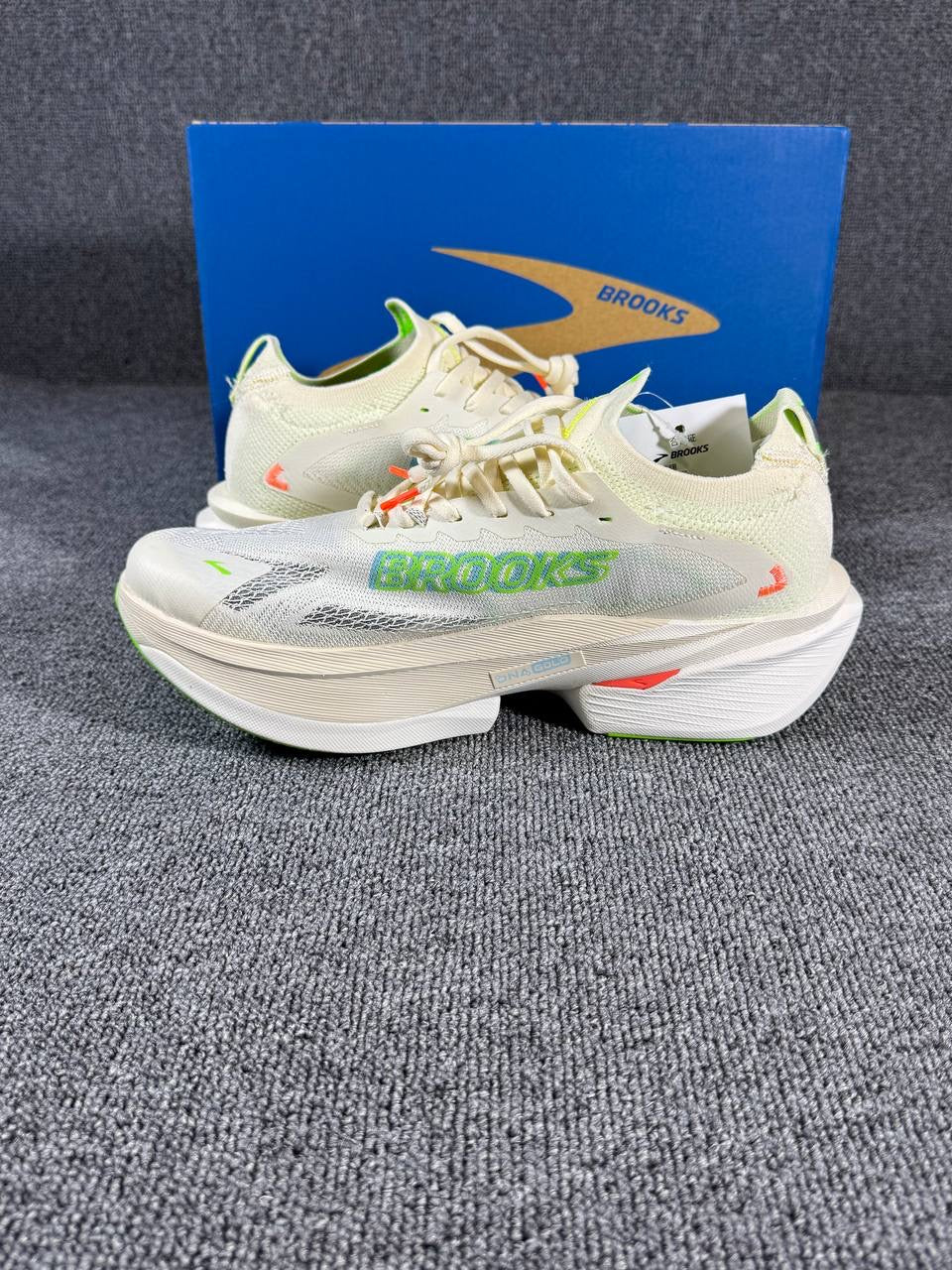 BROOKS Hyperion Max 3 sneakers