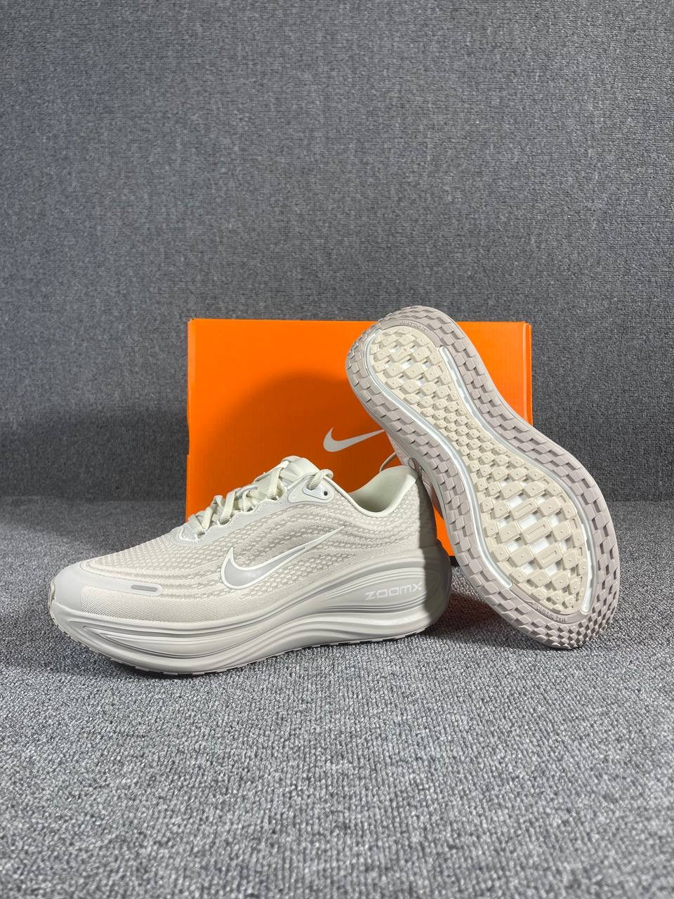 Nike Vomero Plus