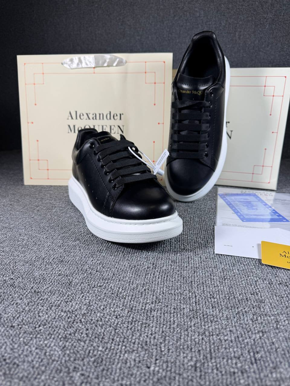 ALEXANDER MCQUEEN