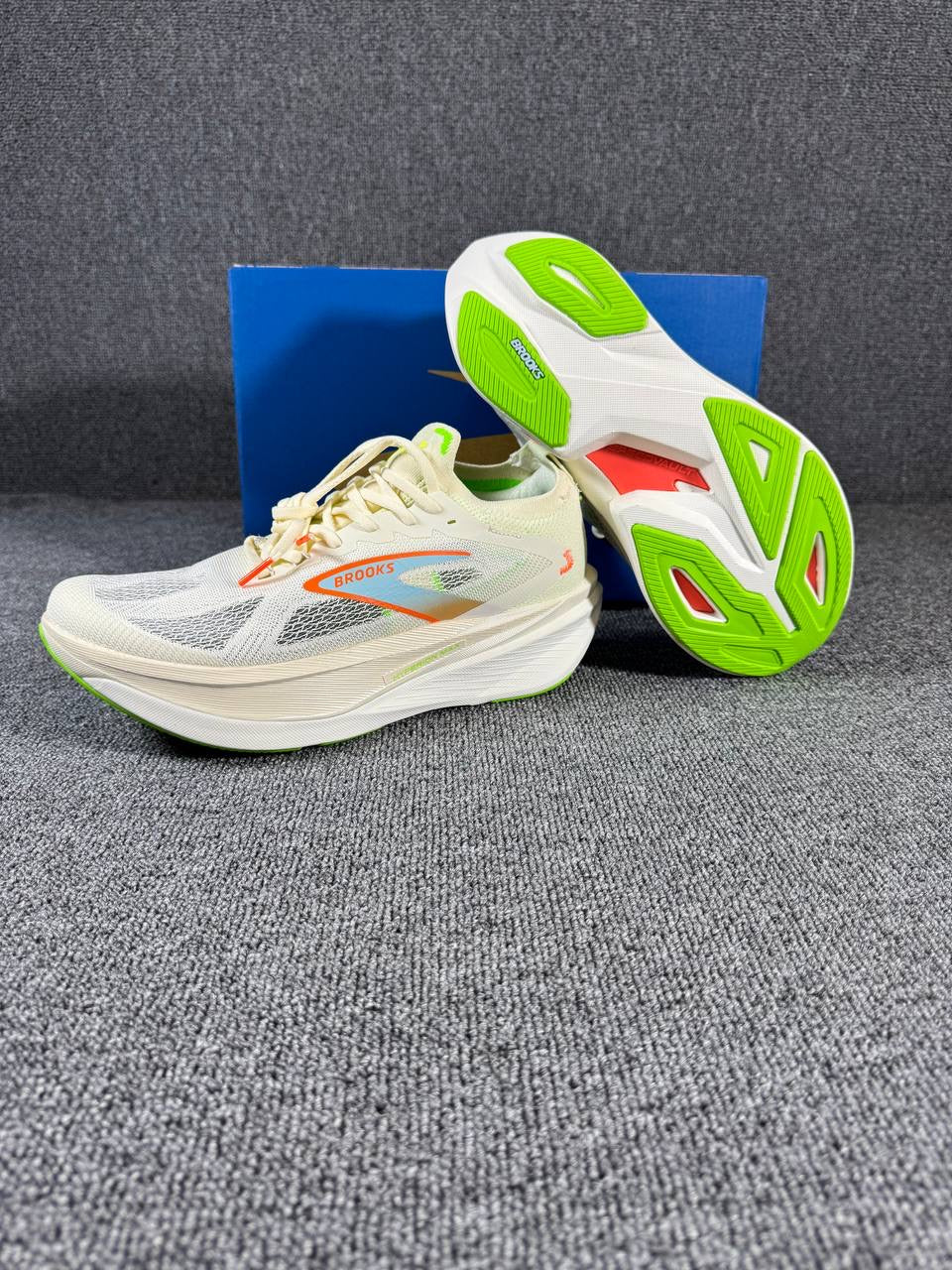 BROOKS Hyperion Max 3 sneakers