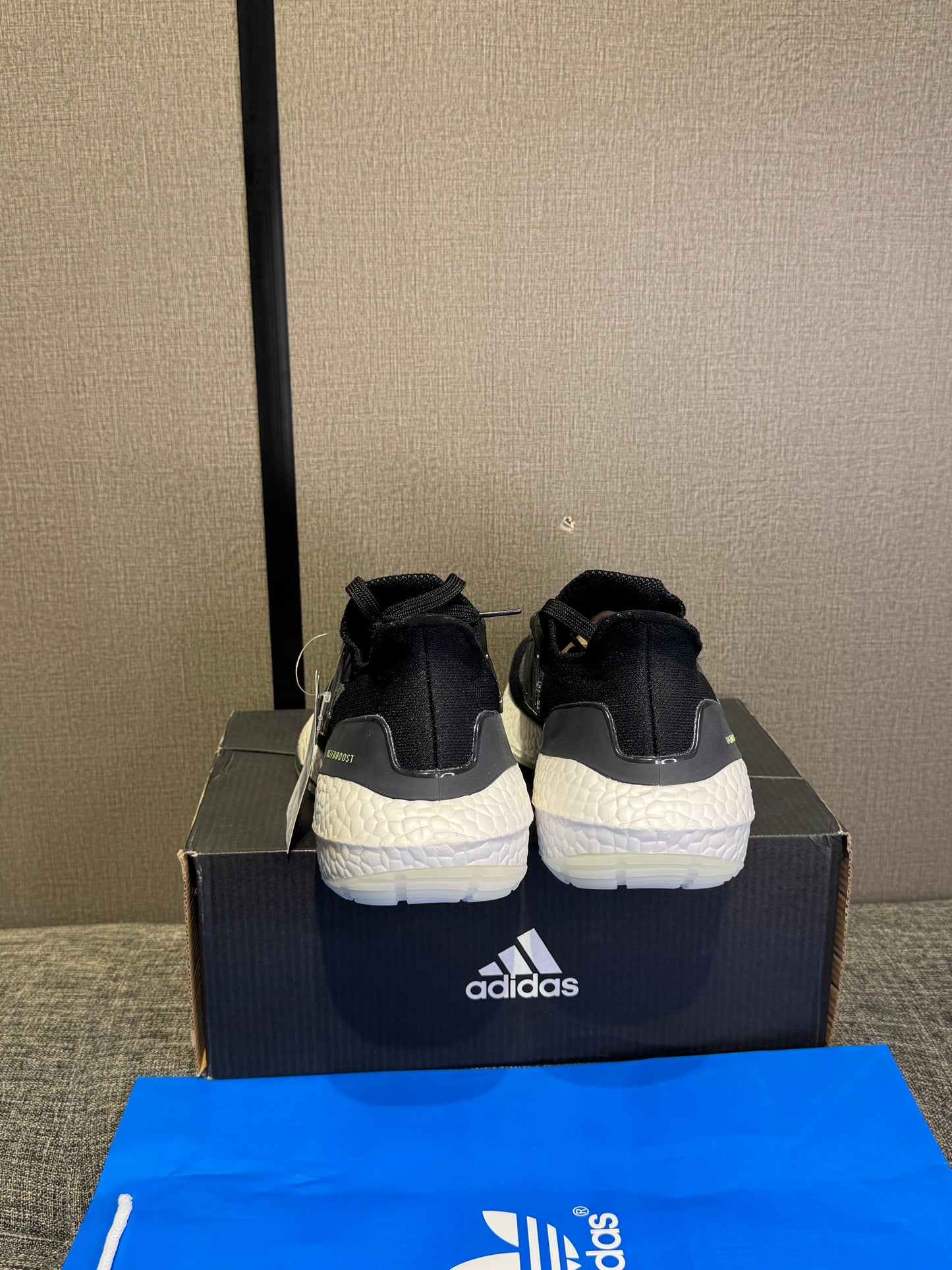 ADIDAS UltraBoost 21 “Black White Red”