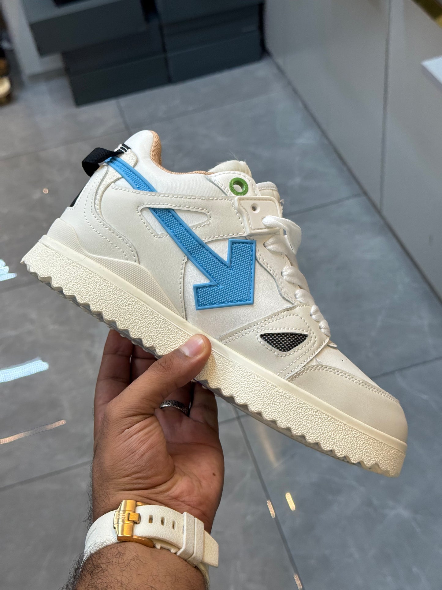 OFF WHITE Midtop Sponge
