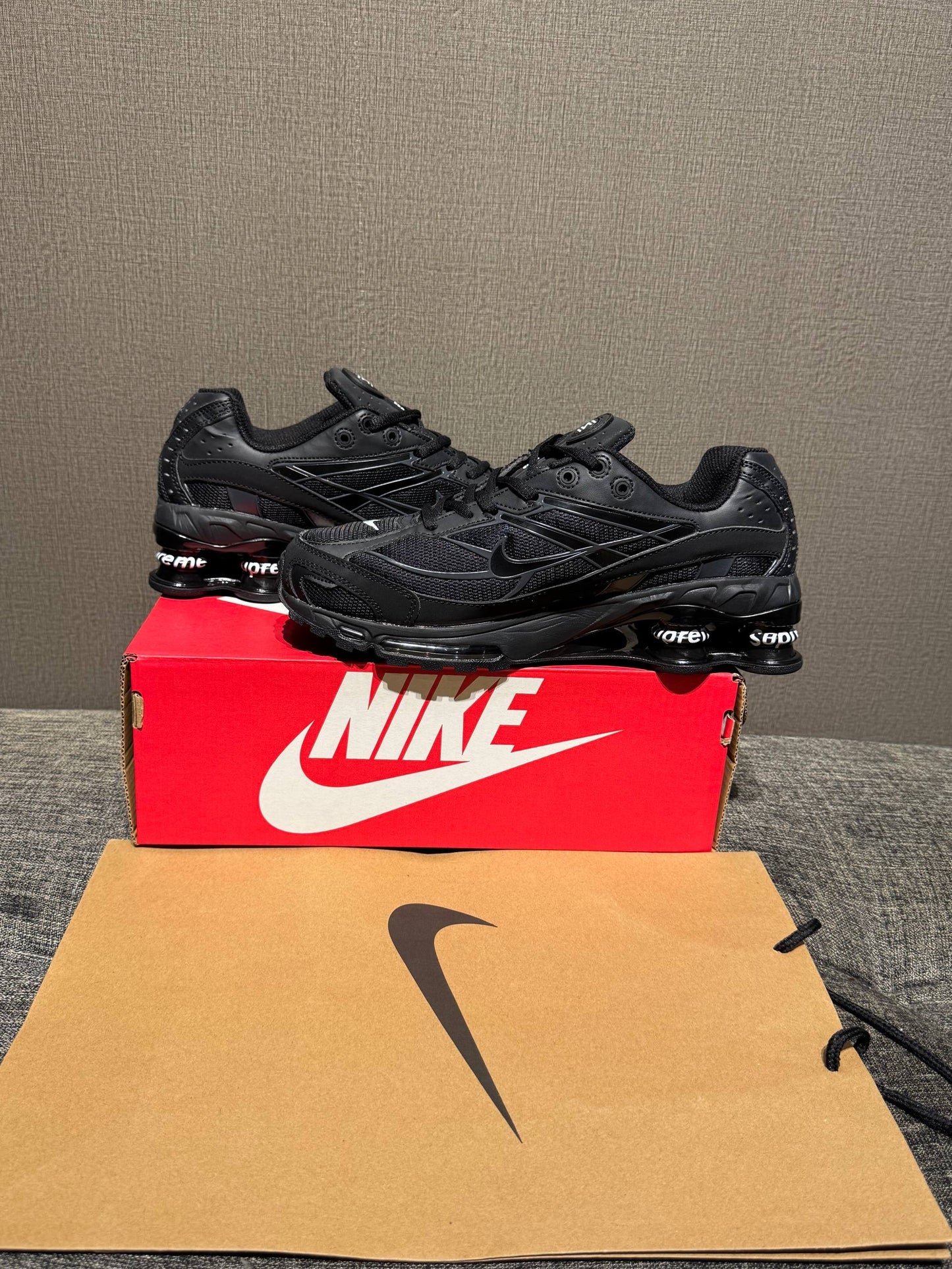 Nike Shox Ride 2 Supreme