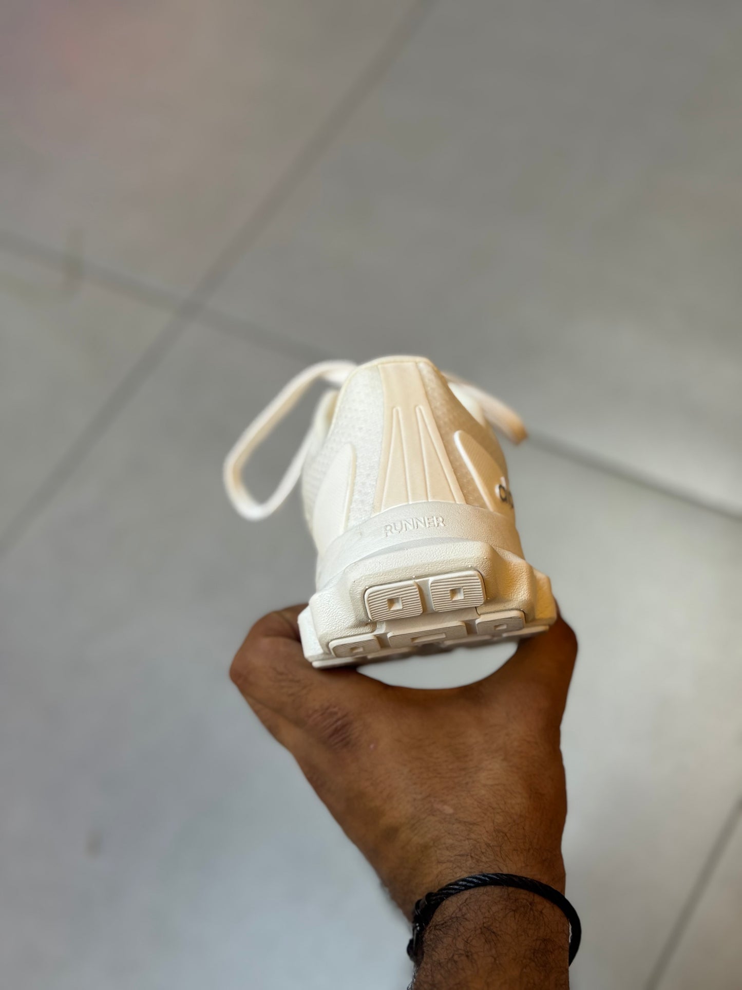 ALO Sneakers White