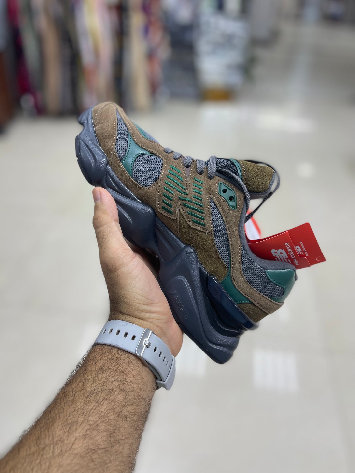 NEW BALANCE 9060