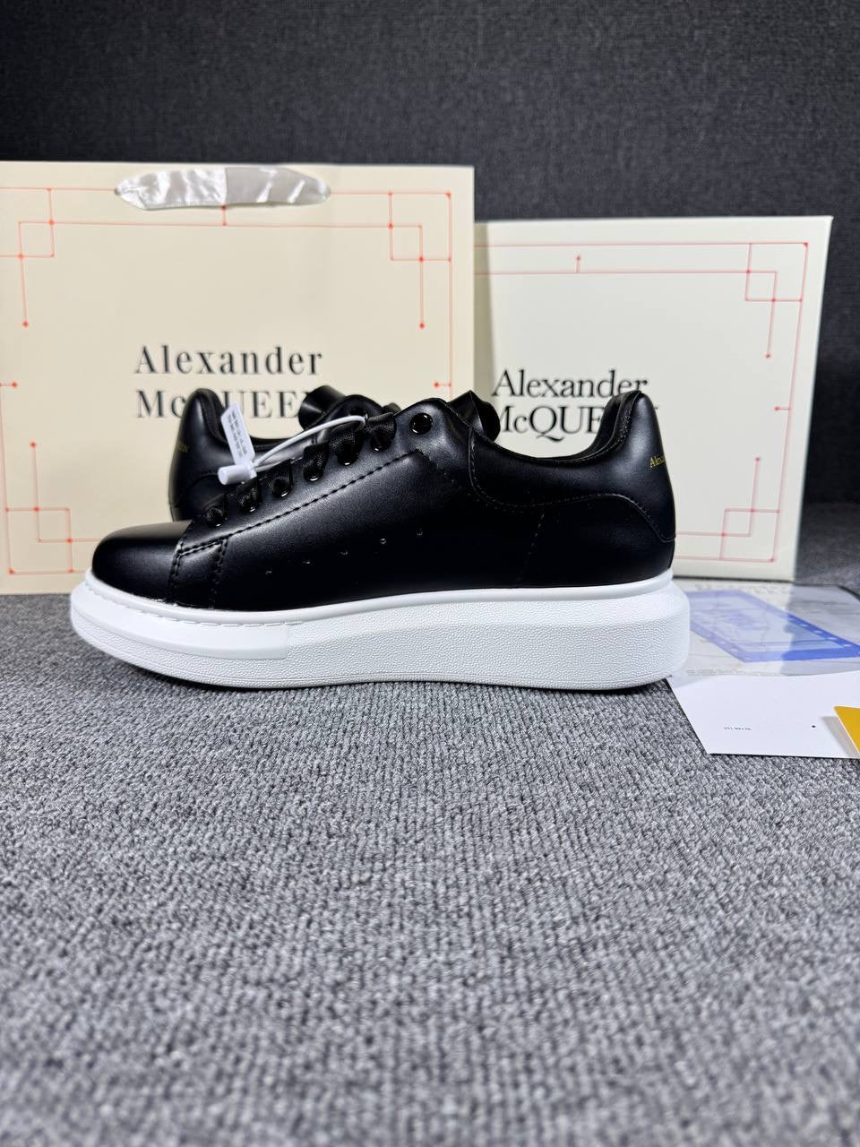 ALEXANDER MCQUEEN