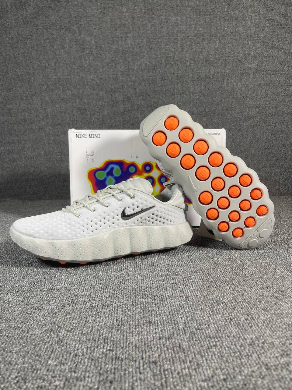 Nike Mind 002 Sneakers