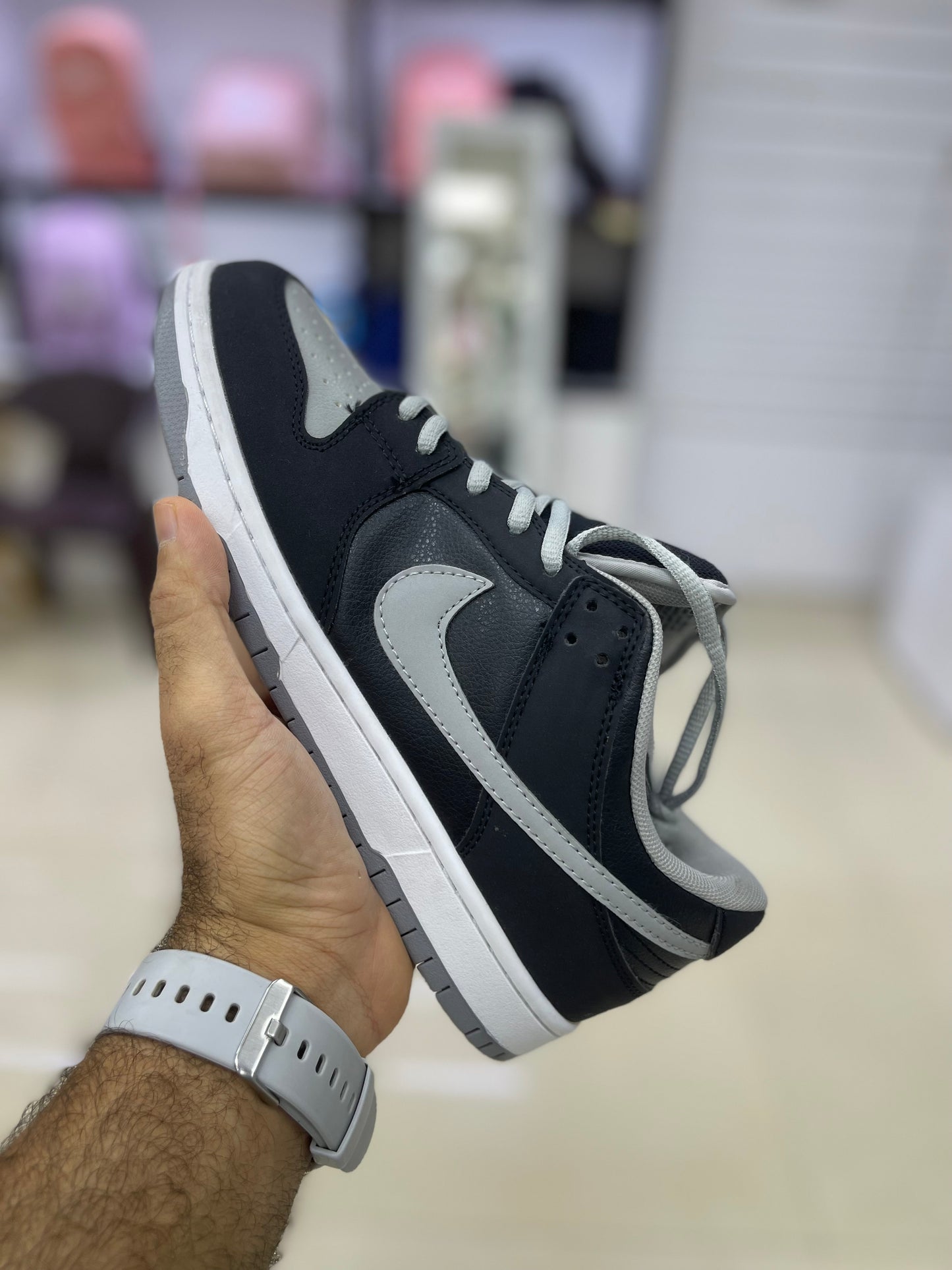 NIKE SB DUNK LOW PRO