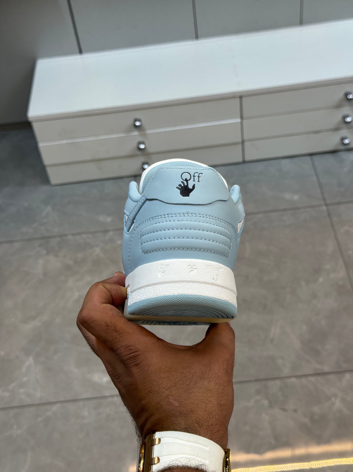 OFF WHITE Out Of Office