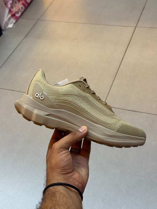 ALO Sneakers Olive