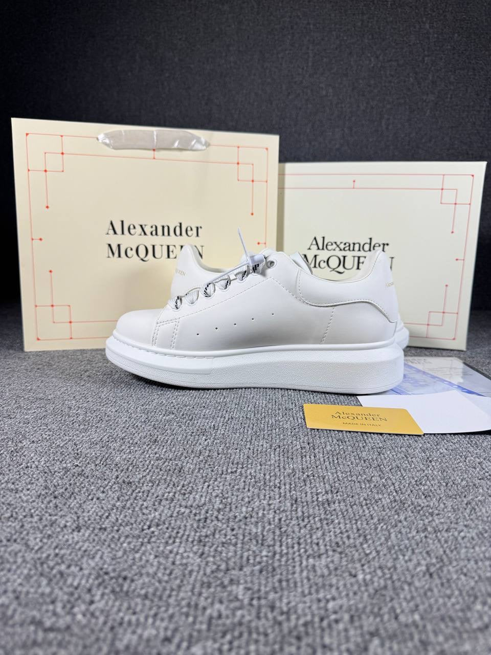 ALEXANDER MCQUEEN