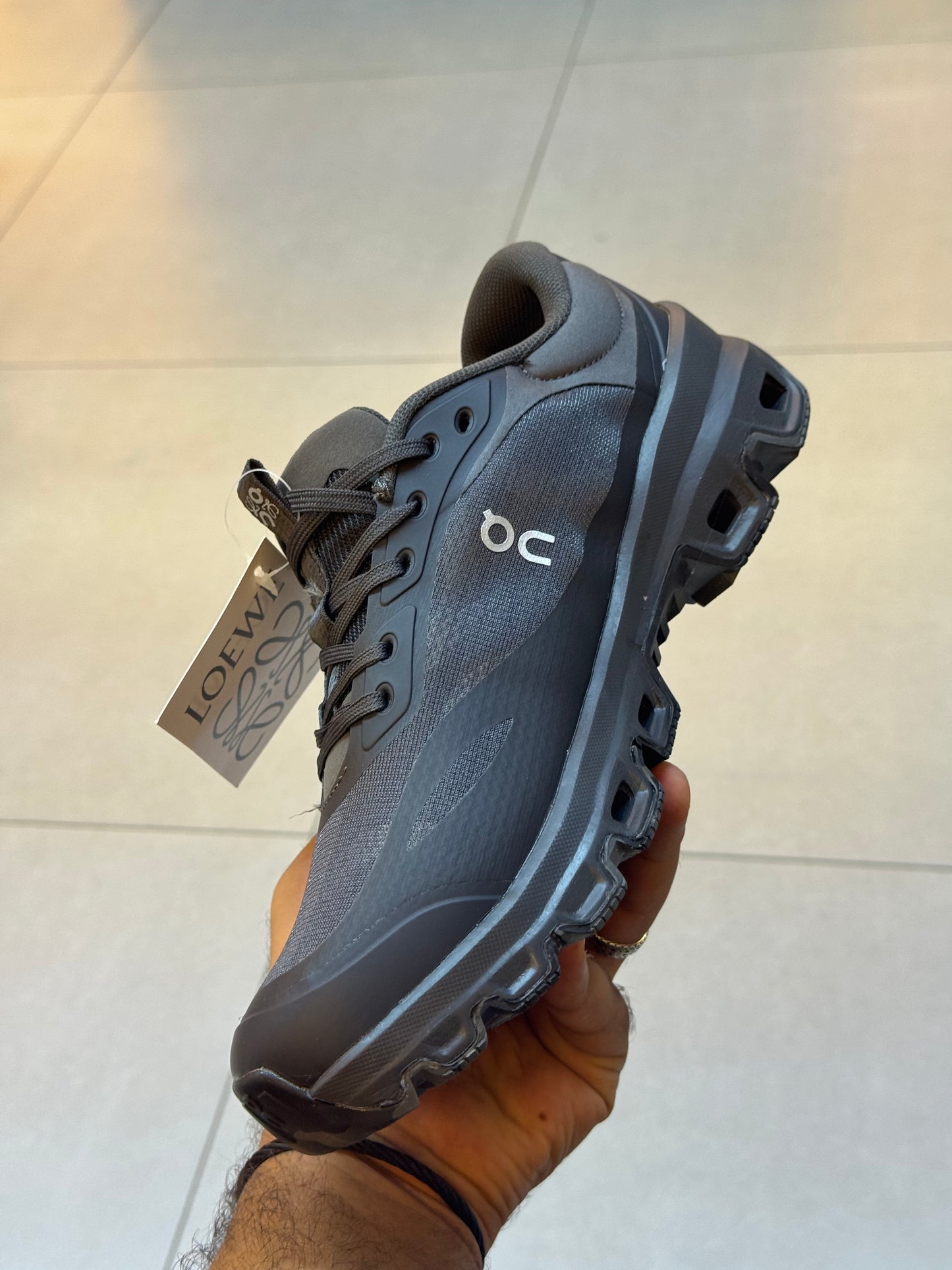 On Cloud X Loewe Black