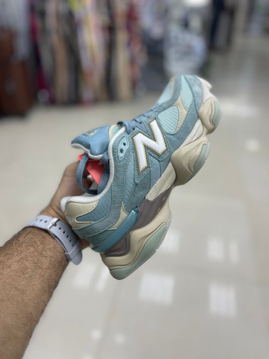 NEW BALANCE 9060