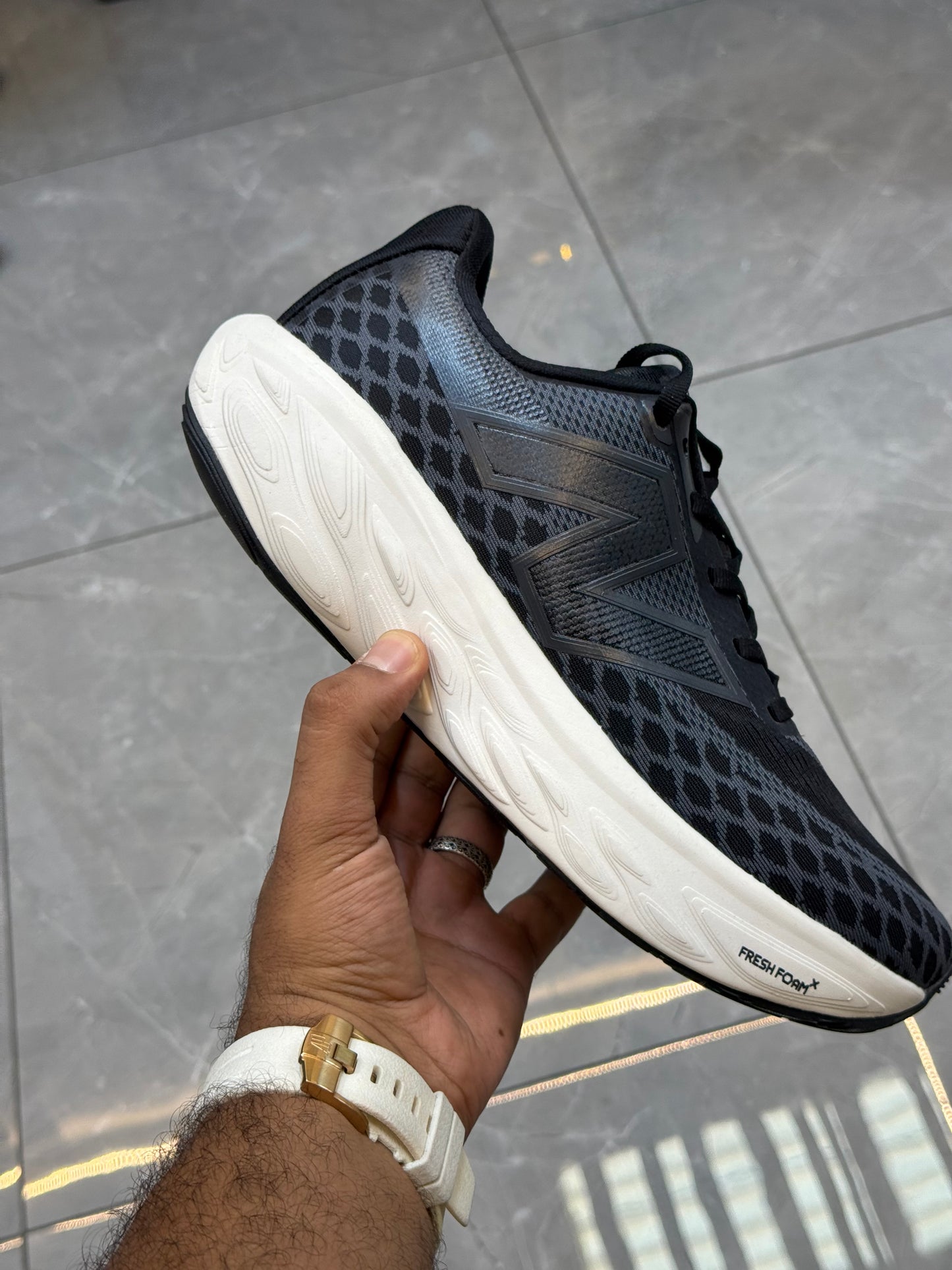 New Balance 1080 Black / White