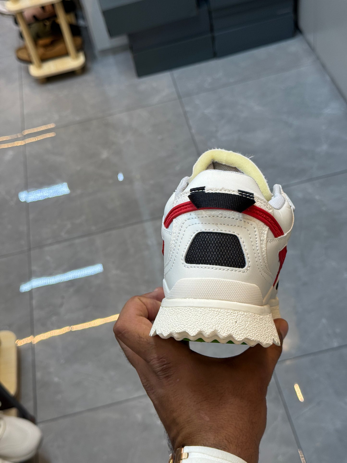 OFF WHITE Midtop Sponge