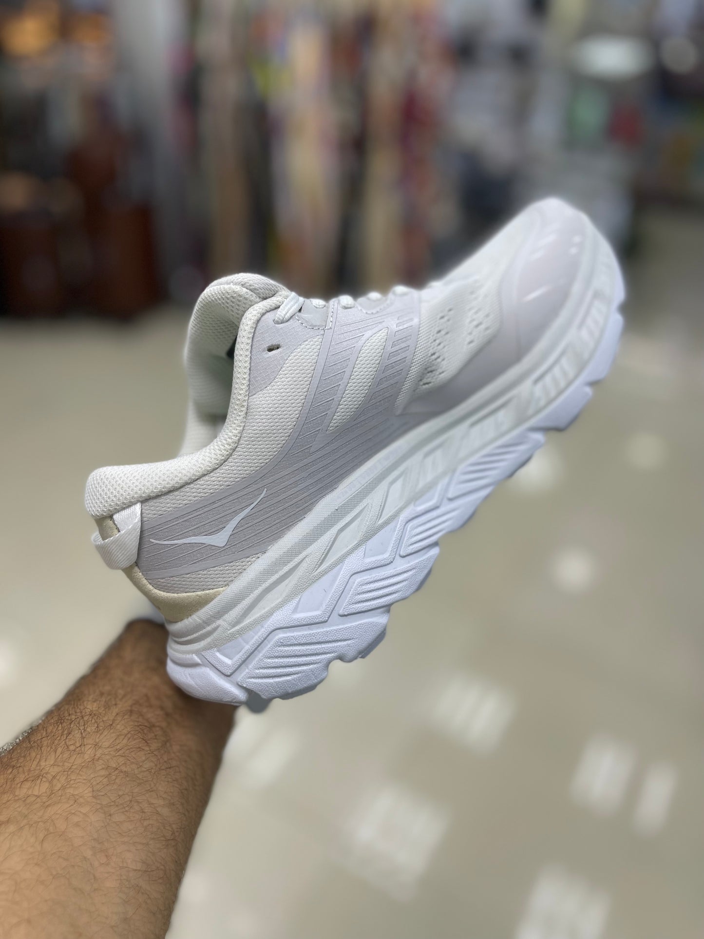 Hoka Stinson Art 6