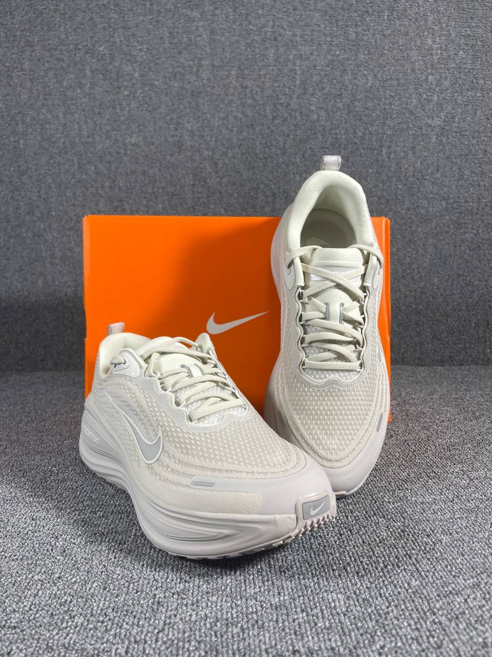 Nike Vomero Plus