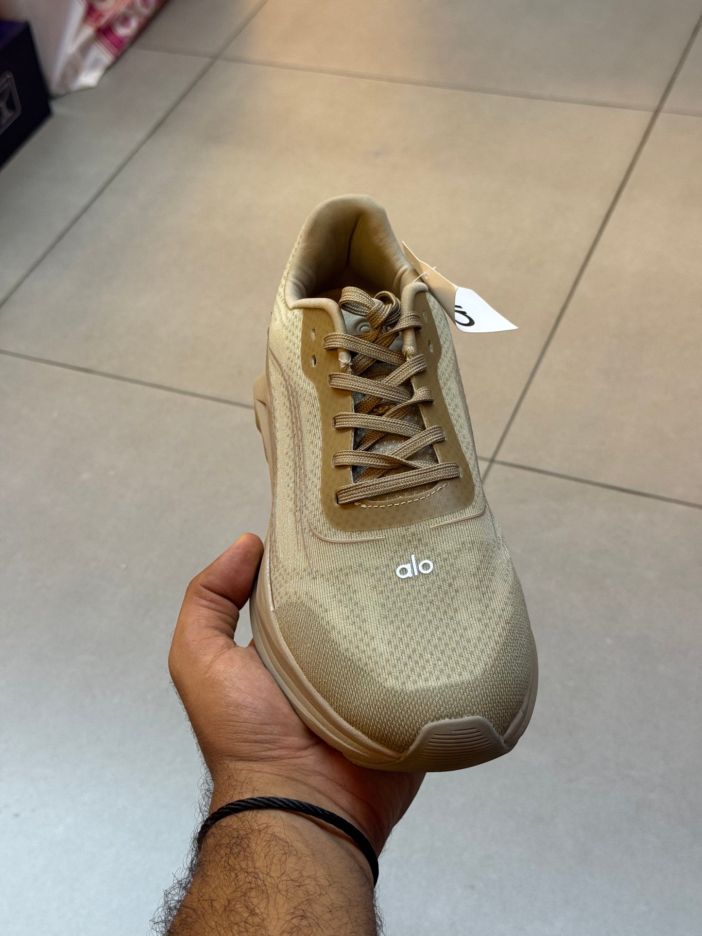 ALO Sneakers Olive