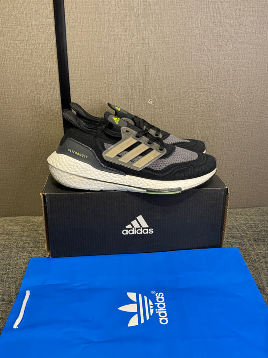 ADIDAS UltraBoost 21 “Black White Red”