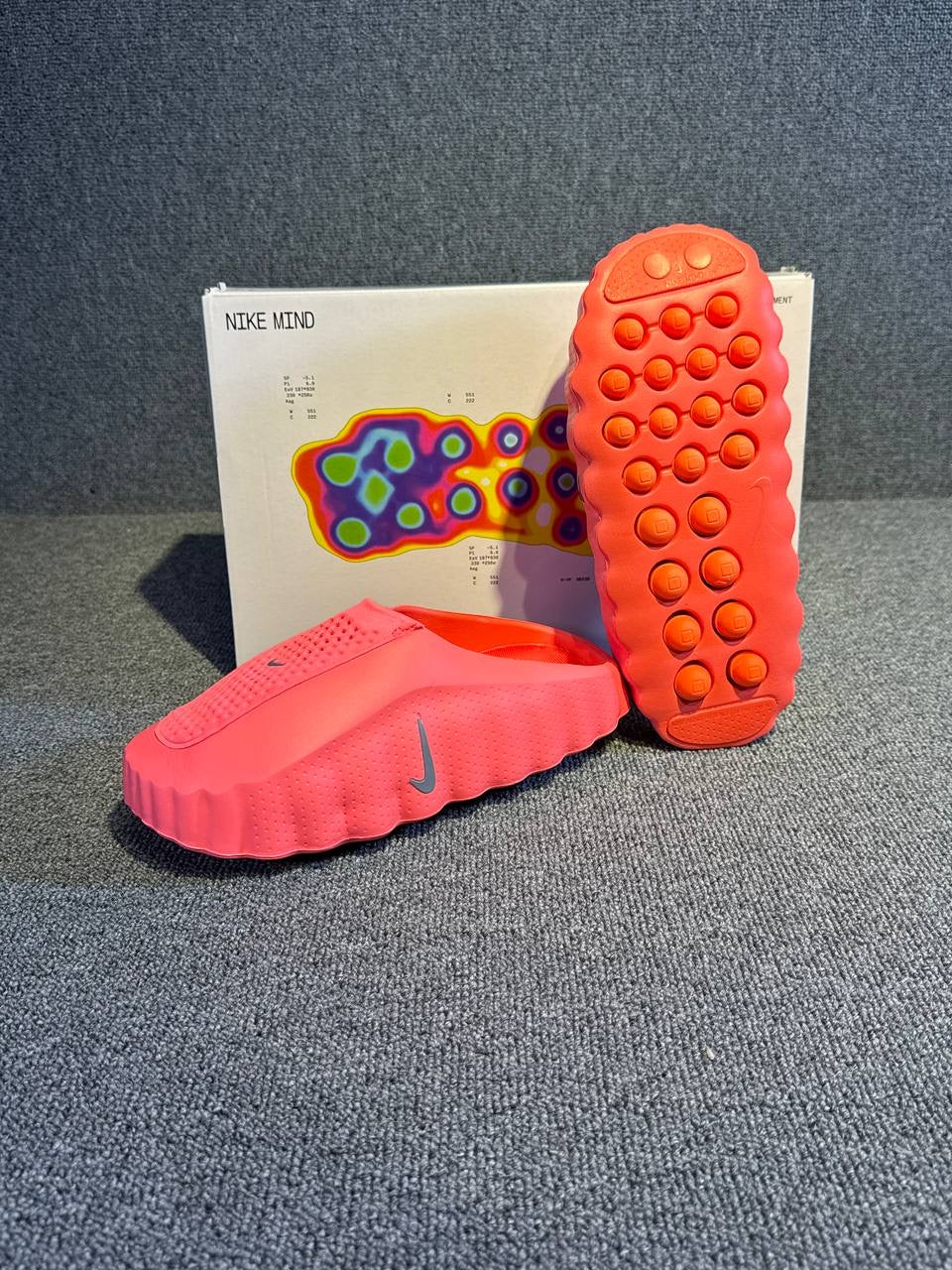 Nike Mind 001