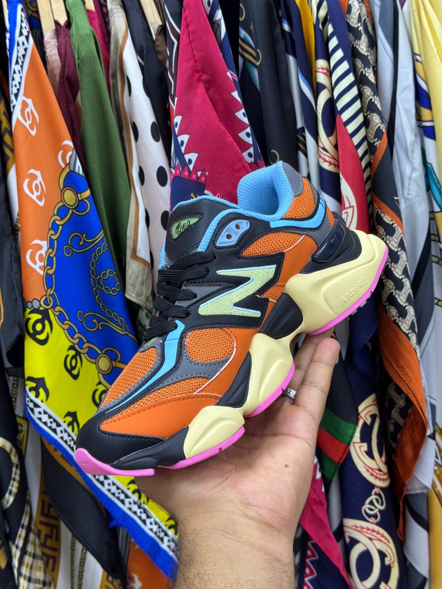 NEW BALANCE 9060