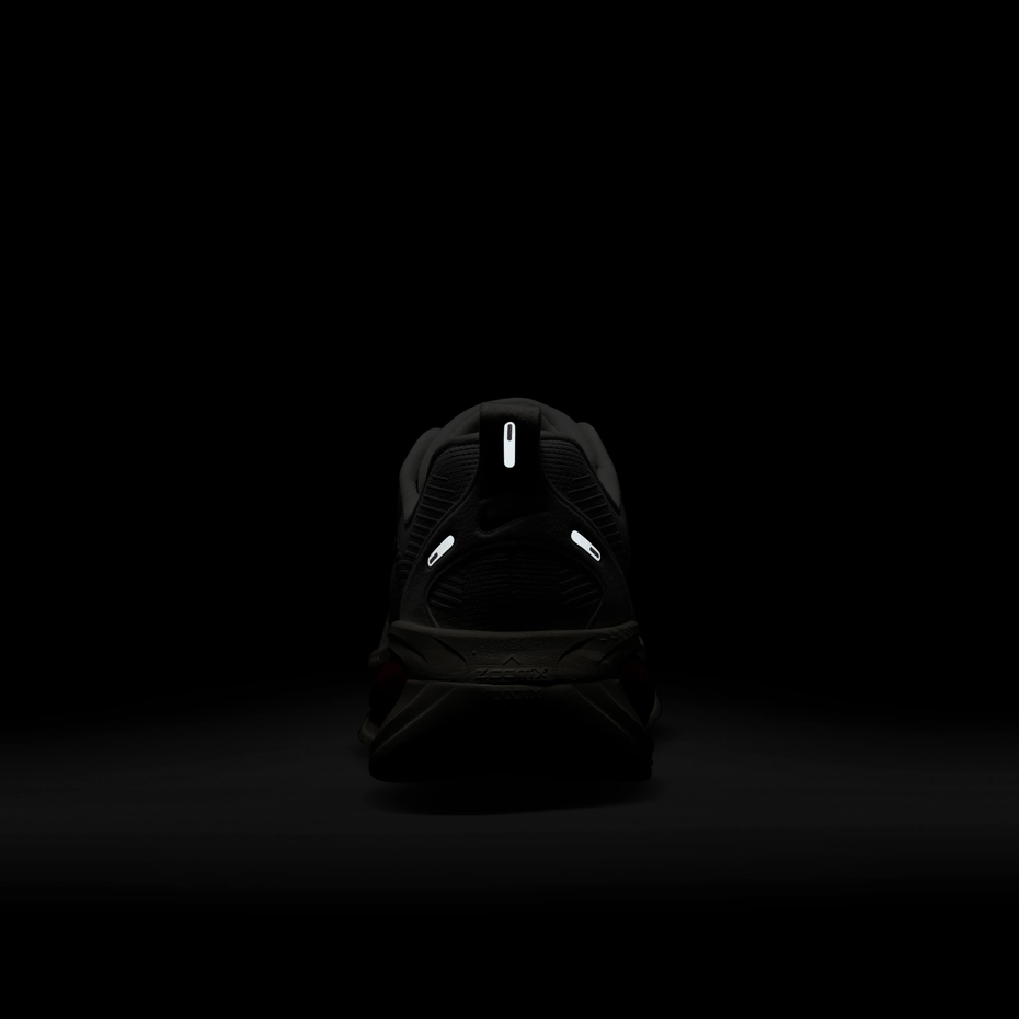 Nike Vomero 18