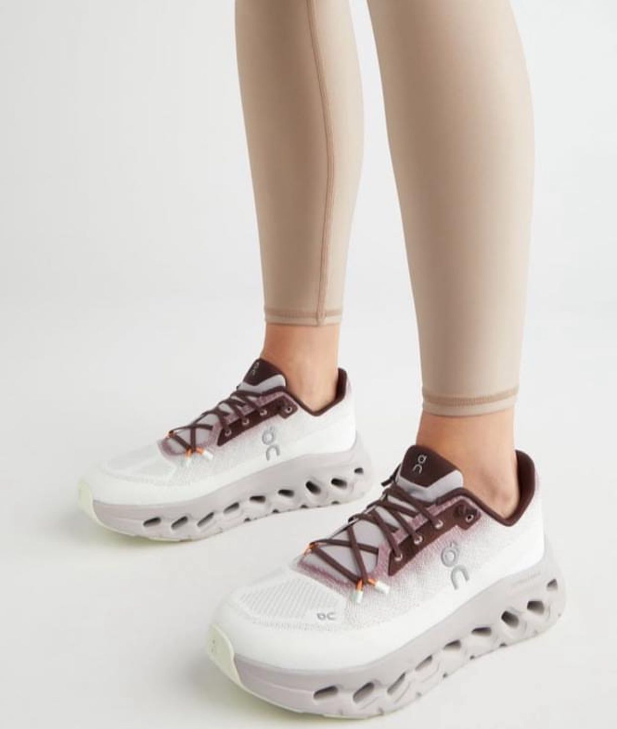 ON Cloud tilt ‘Quartz/pearl’